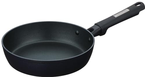 サーモス プラズマ超硬質コート フライパン 20cm IH対応 ミッドナイトブルー KFC-020 MDB サーモス プラズマ超硬質コート フライパン 20cm IH対応 選び方 実物画像・外観写真