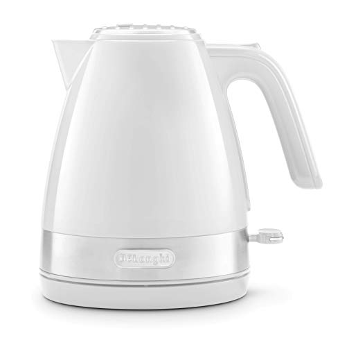DeLonghi(デロンギ) De'Longhi電気ケトル アクティブ シリーズ KBLA1200J-W イタリアンデザイン 1.0L ワンプッシュオープン 異物混入防止フィルタ 見やすい水量計 電源コードホルダー [トゥルーホワイト] ファミリー登録で3年保証 電気ケトル 選び方 使いやすさ 実物画像・外観写真